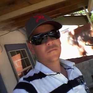 Meet your Posher, Genaro